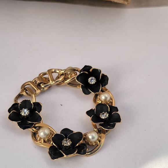 Vintage black enamel flower bracelet with rhinestones and pearls 1980s - Picture 1 of 10